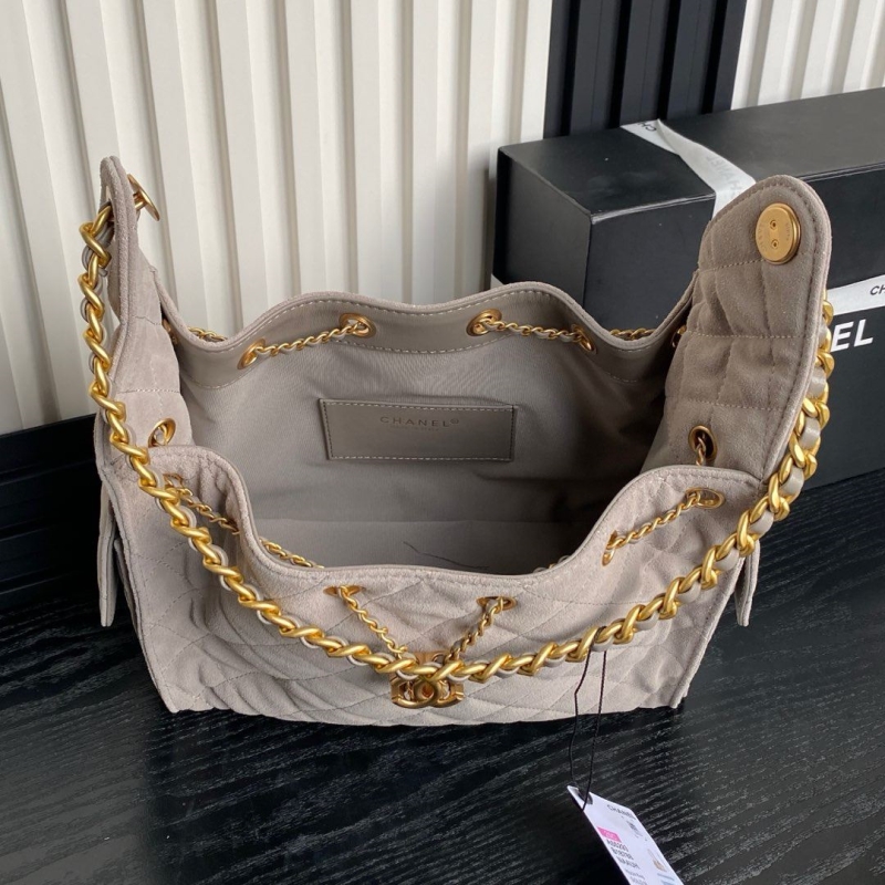 Ch**el bucket bags
